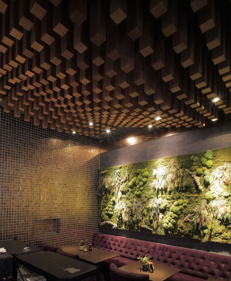 KI - Restaurant - Interior